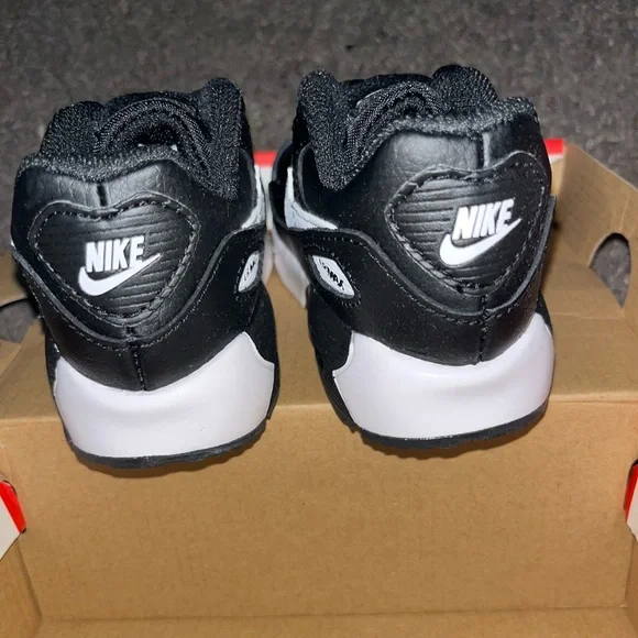 Nike Kids' Air Max 90 Black White Sneakers - Picture 5 of 6